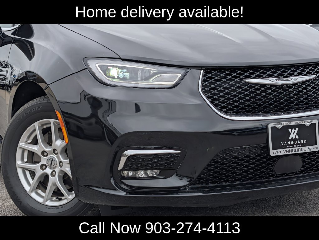 Used 2024 Chrysler Pacifica Touring-L FWD image 10