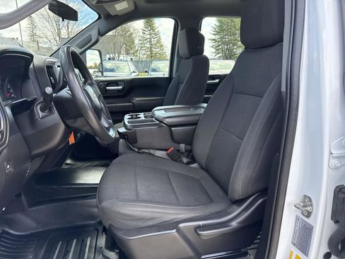 Used 2023 Chevrolet Silverado 2500 W/T w/ Z71 Off-Road Package AWD/4WD image 12