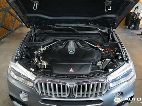 Used 2018 BMW X5 xDrive50i AWD/4WD image 12
