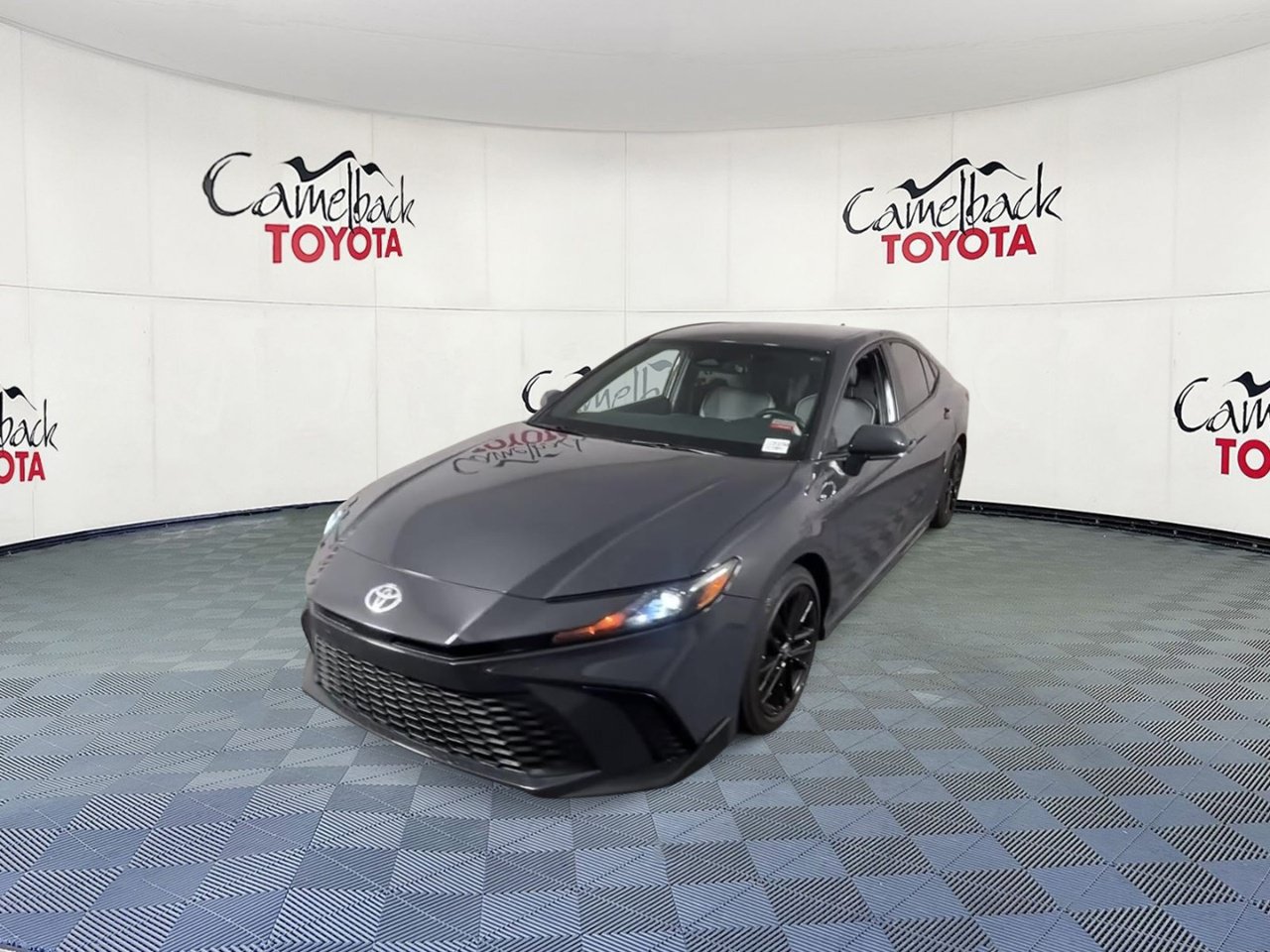 Used 2026 Toyota Camry SE FWD image 6