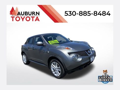 Used 2011 Nissan Juke SV FWD image 1