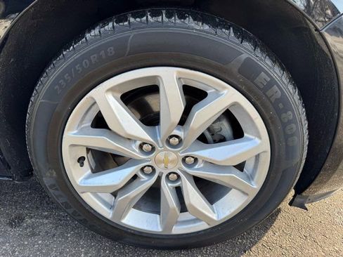 Used 2018 Chevrolet Impala LT image 32