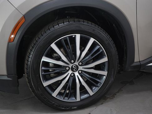 Used 2024 INFINITI QX60 Sensory image 30