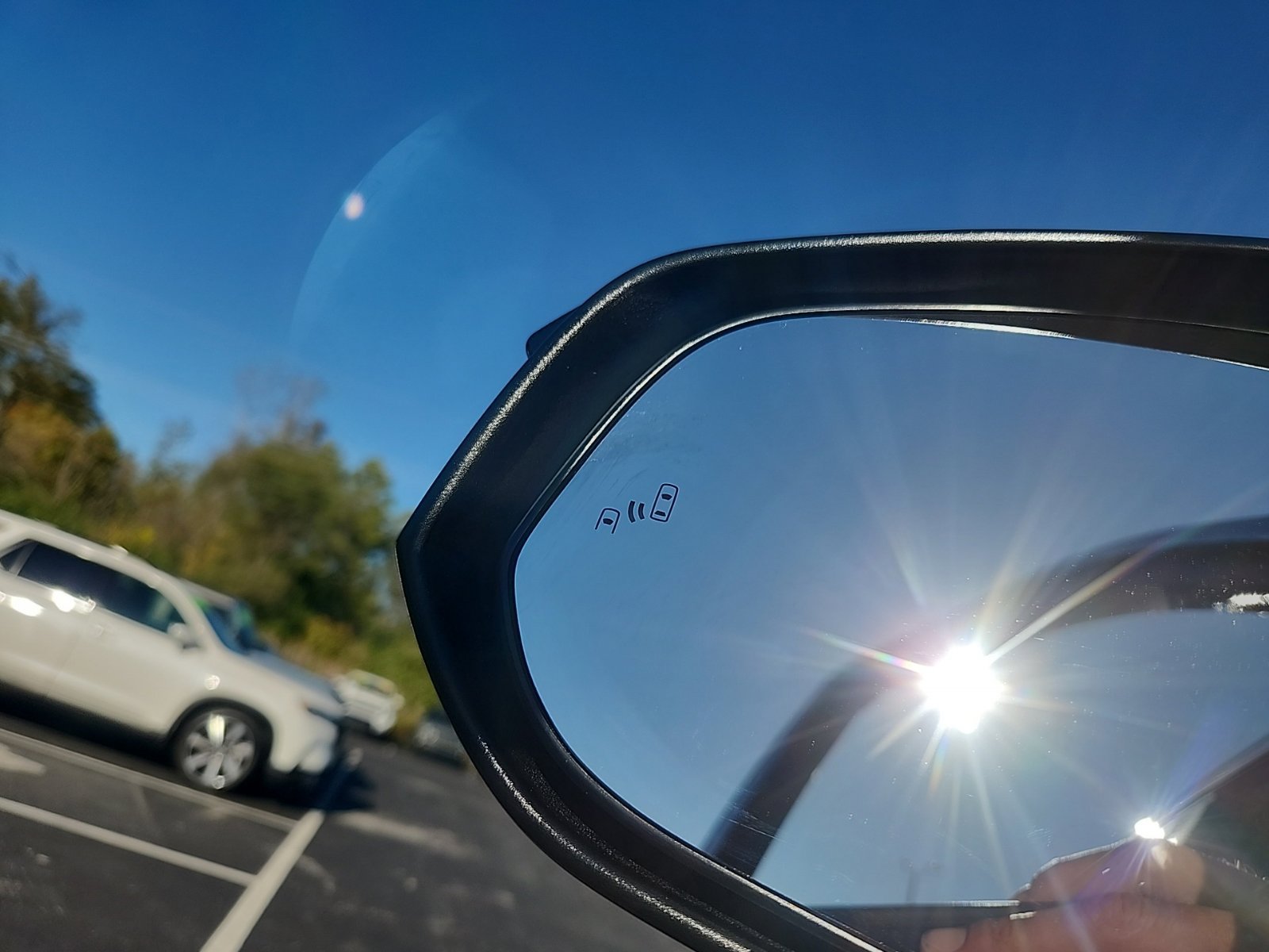 Used 2019 Toyota Highlander XLE AWD/4WD image 20