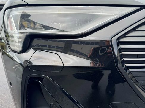 Used 2022 Audi e-tron Chronos w/ Chronos Package image 13