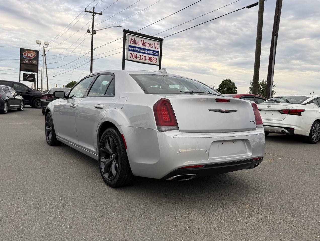 Used 2021 Chrysler 300 S RWD image 4
