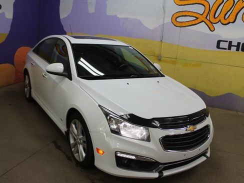 Used 2016 Chevrolet Cruze LTZ FWD image 2