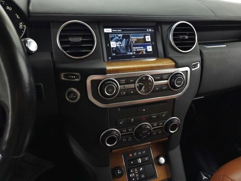 Used 2016 Land Rover LR4 HSE LUX AWD/4WD image 24
