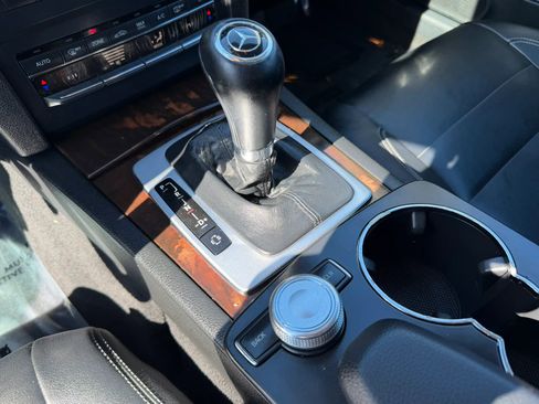 Used 2011 Mercedes-Benz E 350 Cabriolet image 31