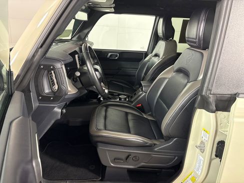 Certified 2025 Ford Bronco Outer Banks AWD/4WD image 31