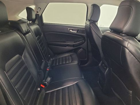 Used 2023 Ford Edge SEL image 19