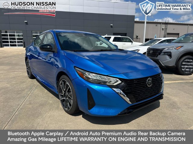 Used 2025 Nissan Sentra SR FWD image 1