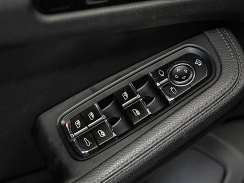 Certified 2023 Porsche Macan S AWD/4WD image 20