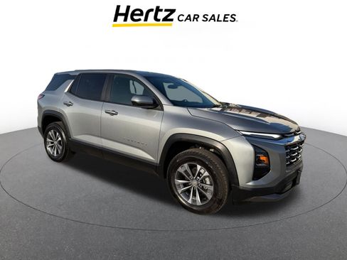 Used 2025 Chevrolet Equinox LT image 1