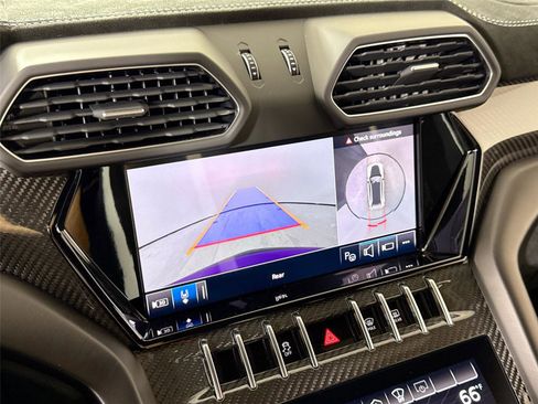 Used 2024 Lamborghini Urus Performante image 19