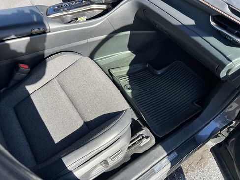 Used 2024 Toyota Crown XLE image 34