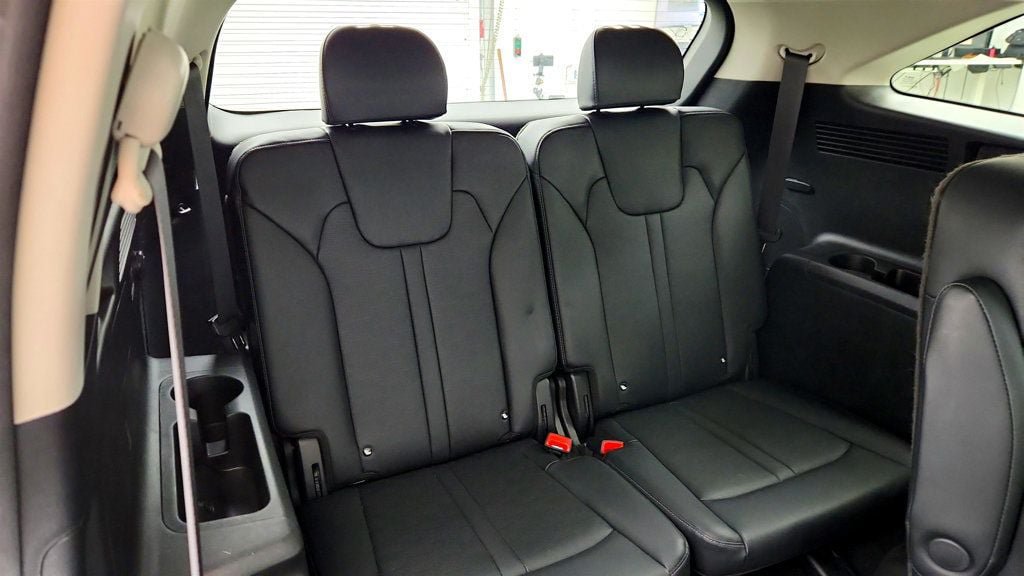 Used 2025 Kia Sorento EX AWD/4WD image 41
