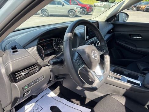 Used 2025 Nissan Sentra SV w/ All-Weather Package FWD image 8