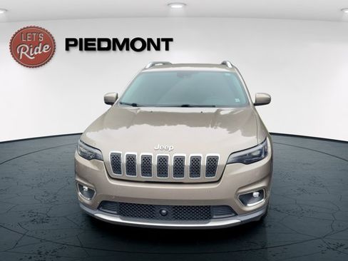 Used 2019 Jeep Cherokee Limited w/ Technology Group FWD image 2