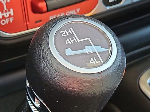 New 2026 Jeep Wrangler Unlimited Rubicon image 17