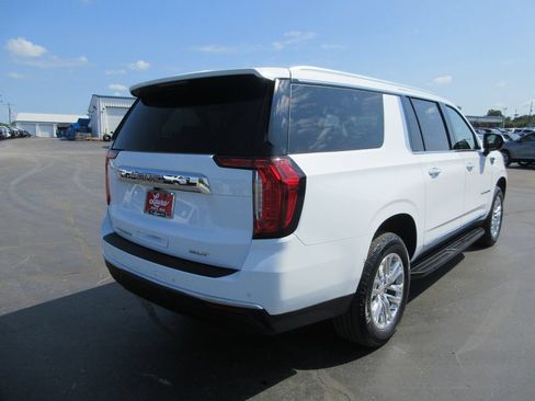 Certified 2023 GMC Yukon XL SLT AWD/4WD image 6