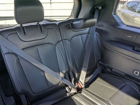 Used 2024 Jeep Grand Cherokee L Limited w/ Luxury Tech Group II image 30