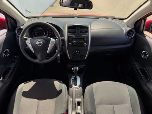 Used 2015 Nissan Versa SV FWD image 12