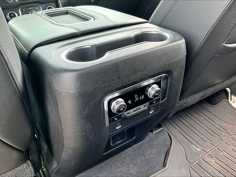 Used 2023 GMC Yukon AT4 AWD/4WD image 28