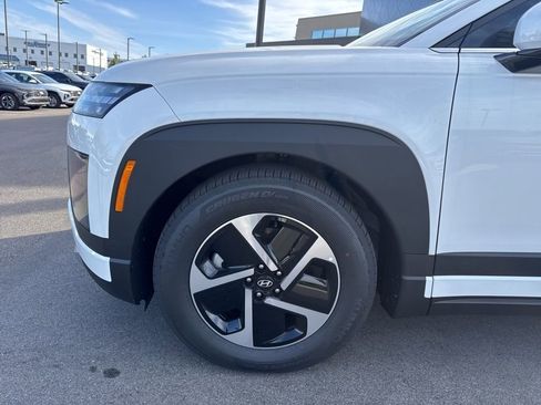 New 2026 Hyundai Ioniq 9 SE AWD/4WD image 7