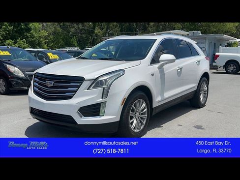 Used 2017 Cadillac XT5 Luxury FWD image 1