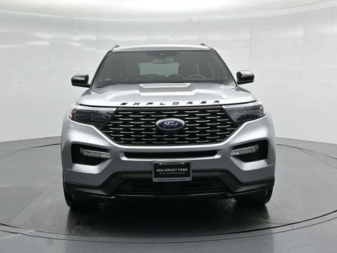 Certified 2023 Ford Explorer ST-Line w/ Class IV Trailer Tow Package image 28