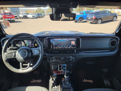 Used 2024 Jeep Wrangler Unlimited Rubicon 4xe w/ Technology Group image 18