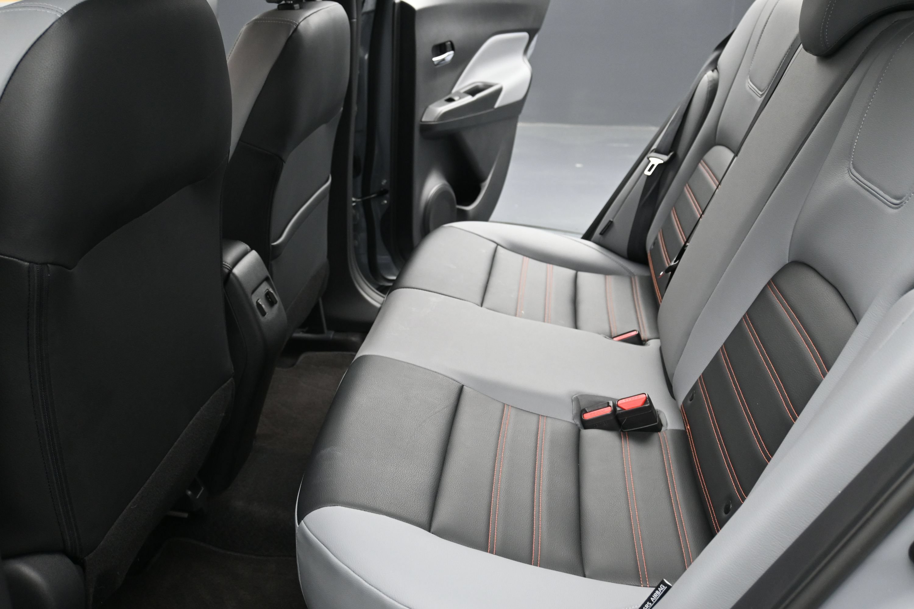 Used 2024 Nissan Kicks SR w/ SR Premium Package FWD image 22