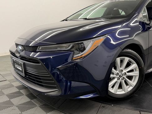 Used 2026 Toyota Corolla LE w/ LE Premium Package FWD image 4