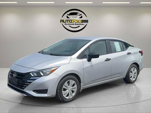 Used 2024 Nissan Versa S w/ Trunk Package FWD image 3