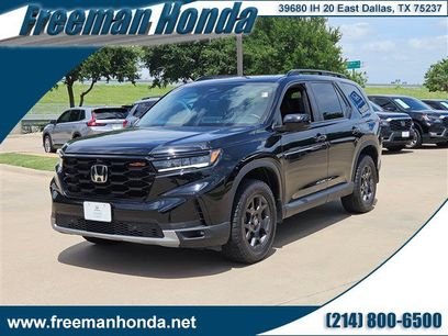 Certified 2025 Honda Pilot TrailSport