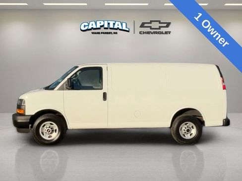 Used 2023 GMC Savana 2500 w/ Driver Convenience Package image 2