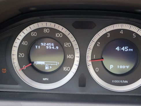 Used 2010 Volvo XC60 T6 AWD/4WD image 11