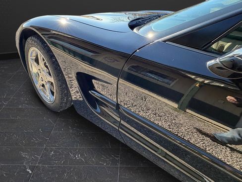 Used 2004 Chevrolet Corvette Convertible w/ Preferred Equipment Group RWD image 50