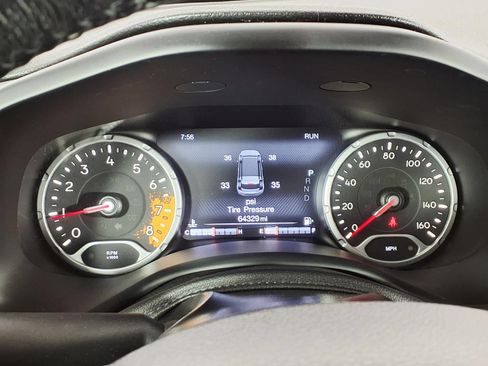 Used 2017 Jeep Renegade Altitude FWD image 22
