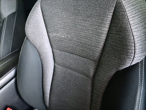 Used 2021 Nissan Rogue SV FWD image 23