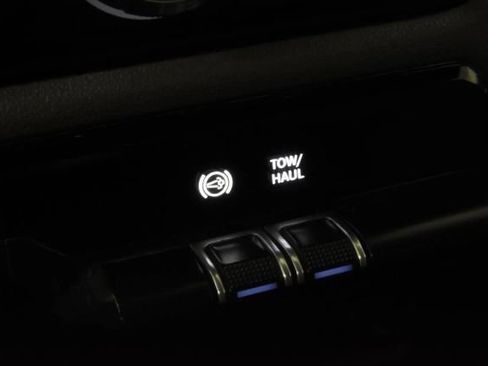 Used 2024 RAM 2500 Big Horn image 32