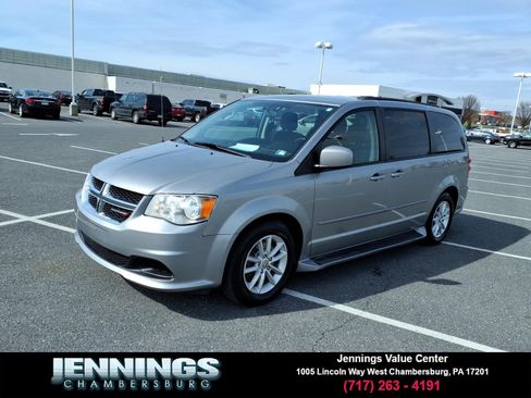 Used 2016 Dodge Grand Caravan SXT w/ Rear Park Assist Package image 1