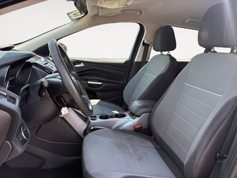 Used 2013 Ford Escape SE FWD image 9