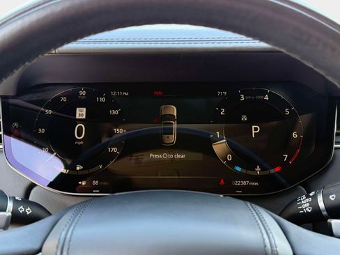 Used 2022 Land Rover Range Rover Long Wheelbase SE image 54