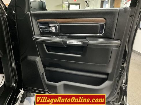 Used 2018 RAM 3500 Laramie AWD/4WD image 34