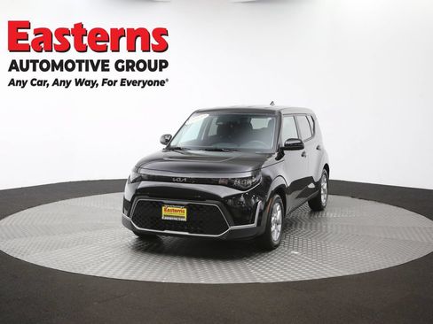 Used 2025 Kia Soul LX w/ LX Technology Package FWD image 52