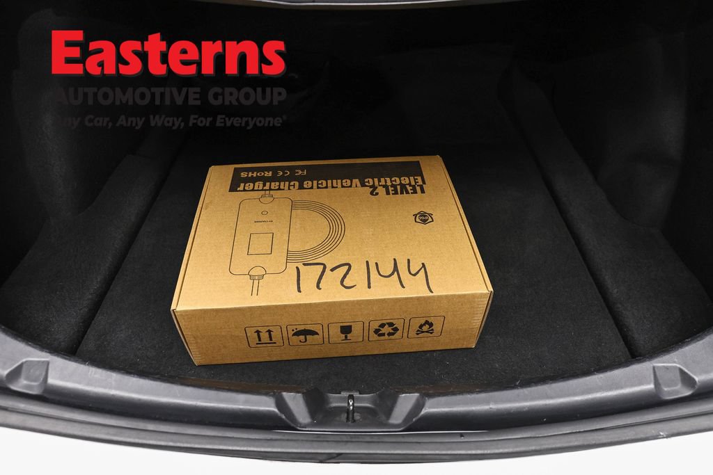 Used 2023 Tesla Model 3 Standard Range RWD image 10