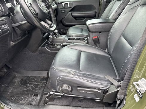 Used 2021 Jeep Gladiator Sport AWD/4WD image 9