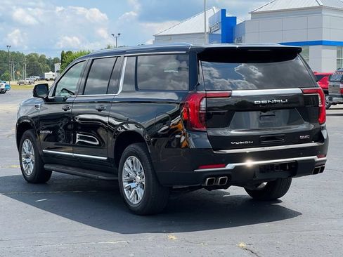Used 2025 GMC Yukon XL Denali AWD/4WD image 12